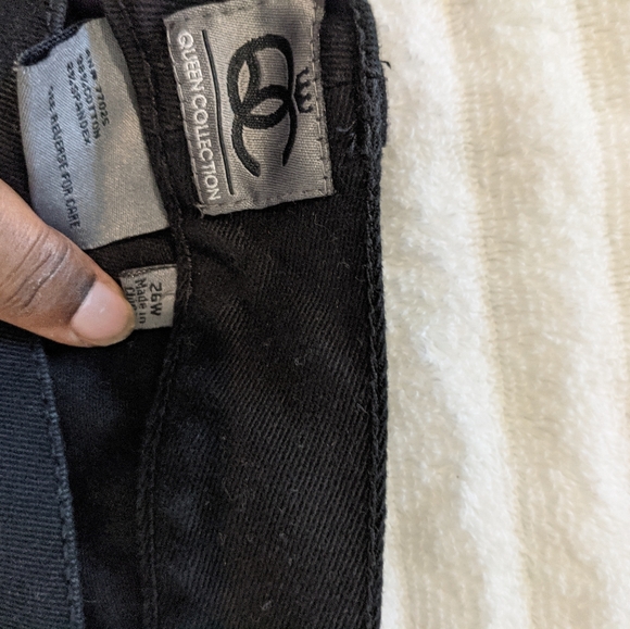 Queen Latifah Jeans - Picture 2 of 6